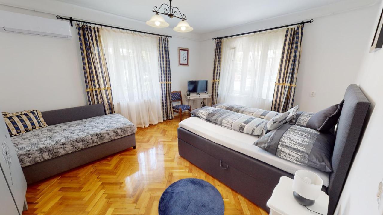 Family Apartman Мішкольц Екстер'єр фото