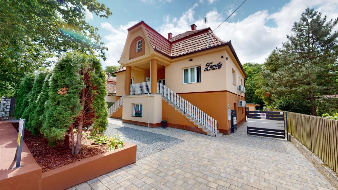 Family Apartman Мішкольц Екстер'єр фото
