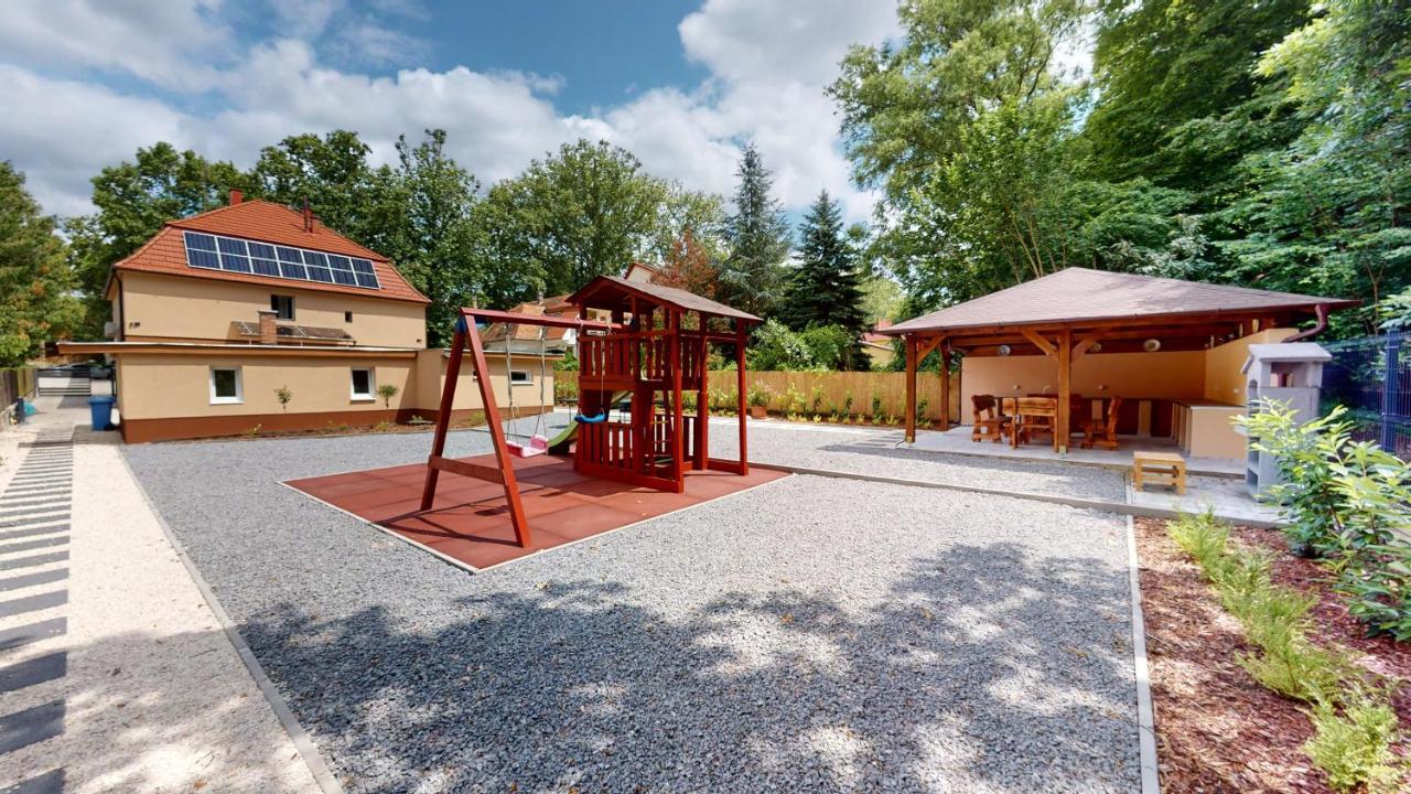 Family Apartman Мішкольц Екстер'єр фото